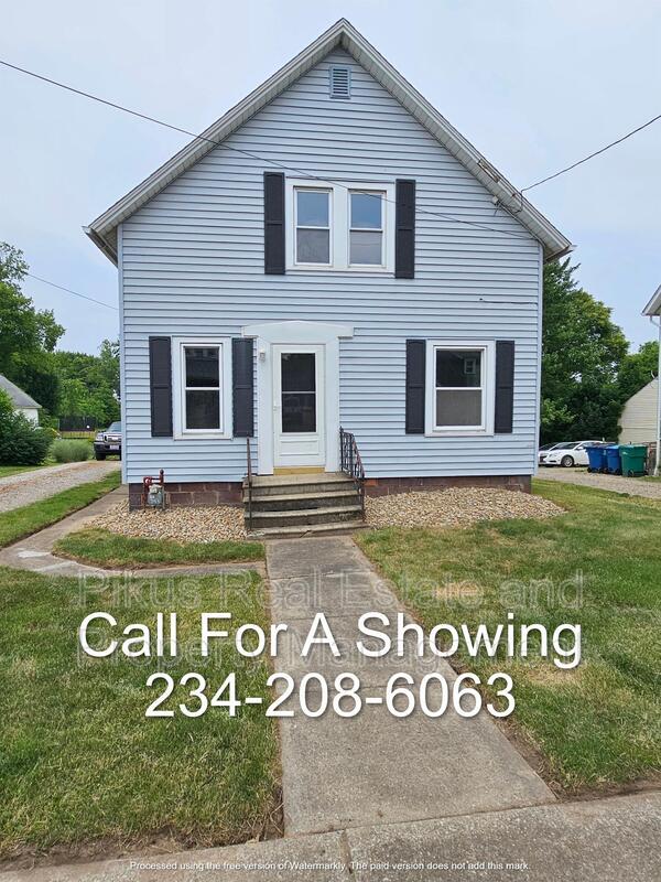 Primary Photo - 343 W Maple St
