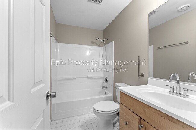 Foto del edificio - 473 N Hix Rd