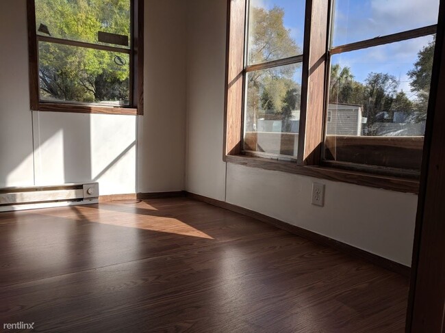Foto del edificio - 2 br, 2 bath Mobile Home - Glennwood and J...