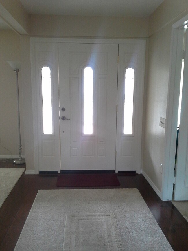 Foto del edificio - Classic 4Br/2Ba Single Level Home in Ranch...