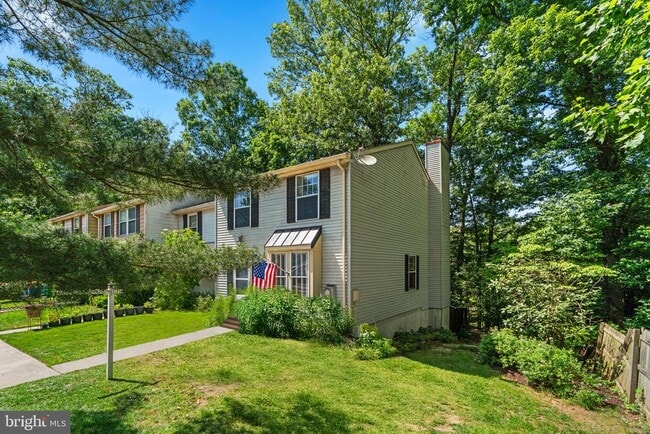 Building Photo - 15649 Mews Ct