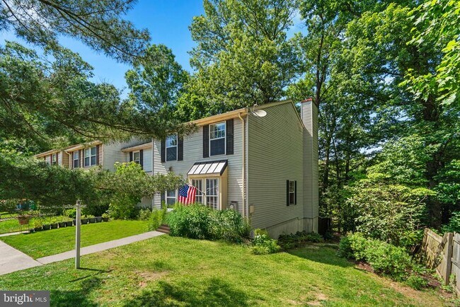 Foto del edificio - 15649 Mews Ct