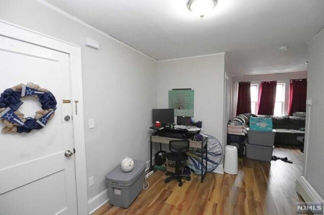 Foto del edificio - 208 N 3rd St