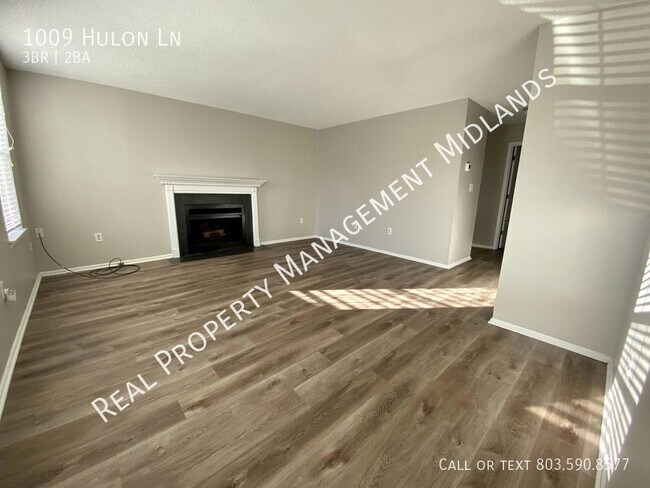 Building Photo - Welcome to Your New Home in the Beautiful ...