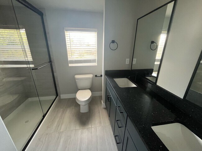 Foto del edificio - 216 Miller Ln