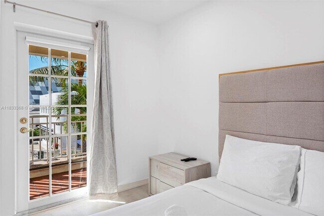 Foto del edificio - 1415 Sunset Harbour Dr