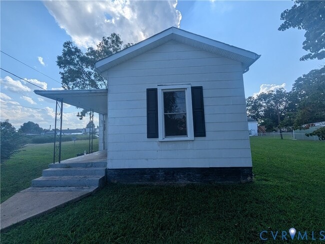 Building Photo - 216 S 16th Ave