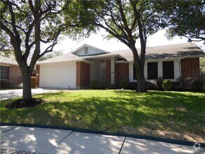 Building Photo - 1018 Balanced Rock Pl
