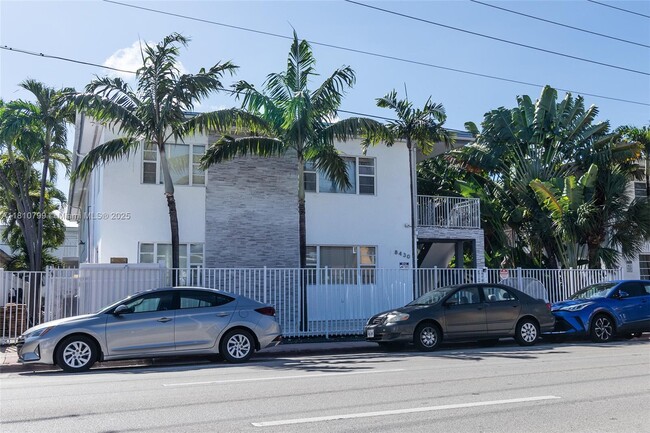 Building Photo - 8430 Harding Ave