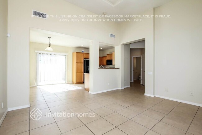 Foto del edificio - 2415 N 83rd Dr