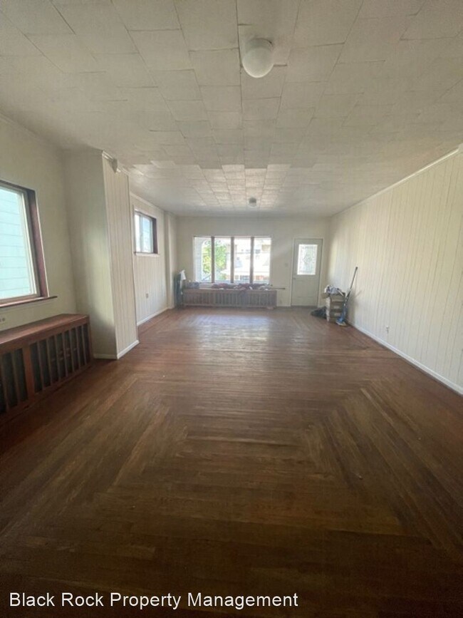 Building Photo - 3 br, 1.5 bath House - 528 Arlington Street
