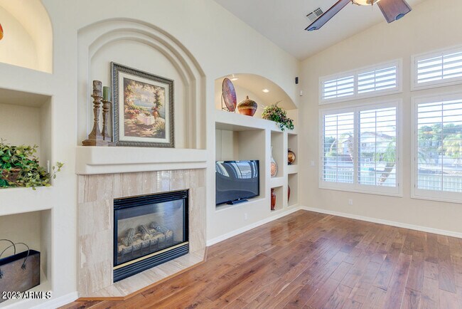 Building Photo - 5250 W Potter Dr
