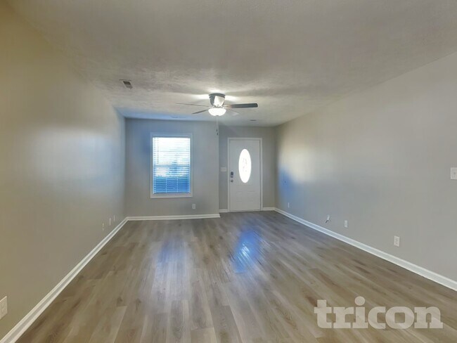Foto del edificio - 980 Culverson Ct