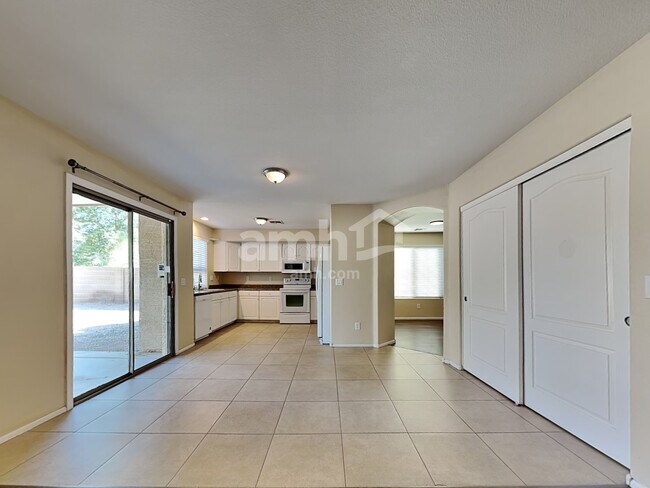 Building Photo - 2871 S 160th Ln