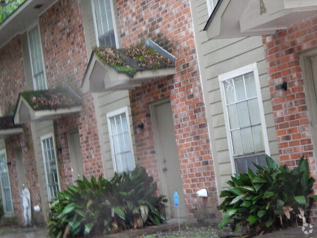 Building Photo - 5431 Nicholson Dr