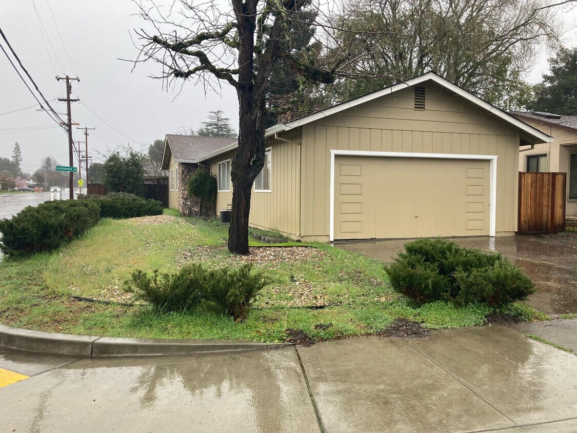 1628 Montgomery Dr, Santa Rosa, CA 95405 House for Rent in Santa Rosa