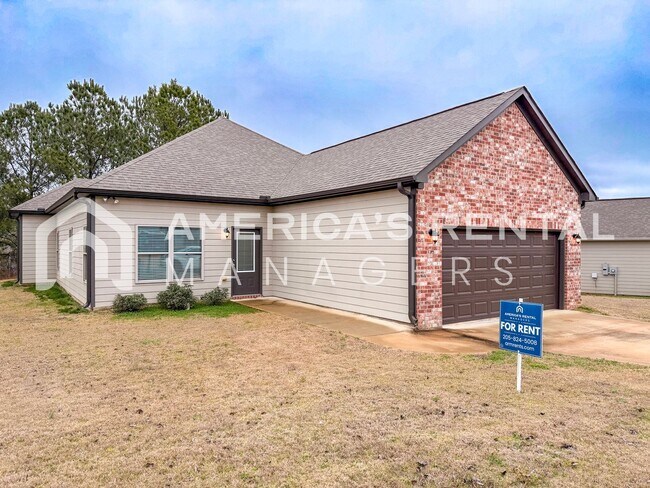 Building Photo - Modern Living in Brookwood! HALF OFF DEPOSIT!