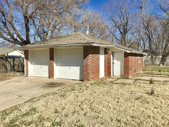 Foto del edificio - 3016 W Burton St