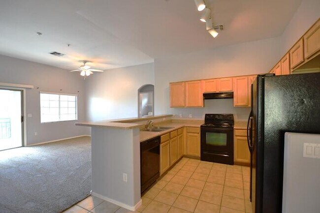 Building Photo - 2 bed 2 bath 1 car garage in Augusta Ranch area