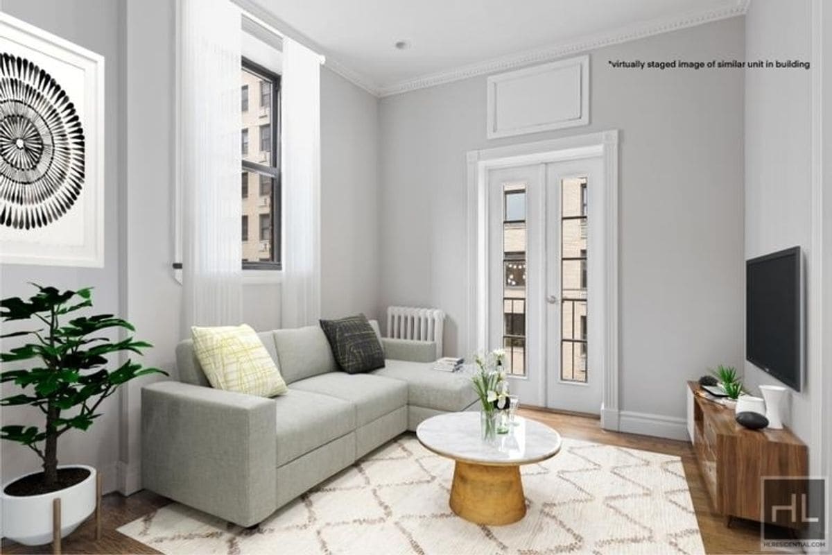 Building Photo - East 35th Street