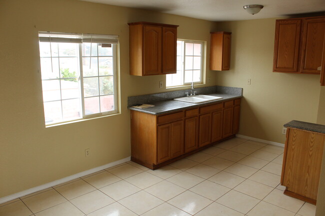 Building Photo - 6534 Adamson Ave