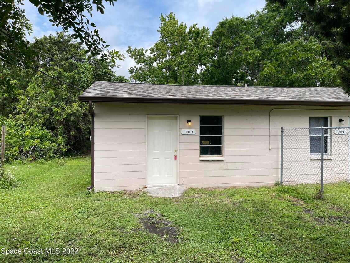 Primary Photo - 1628 Sue Dr