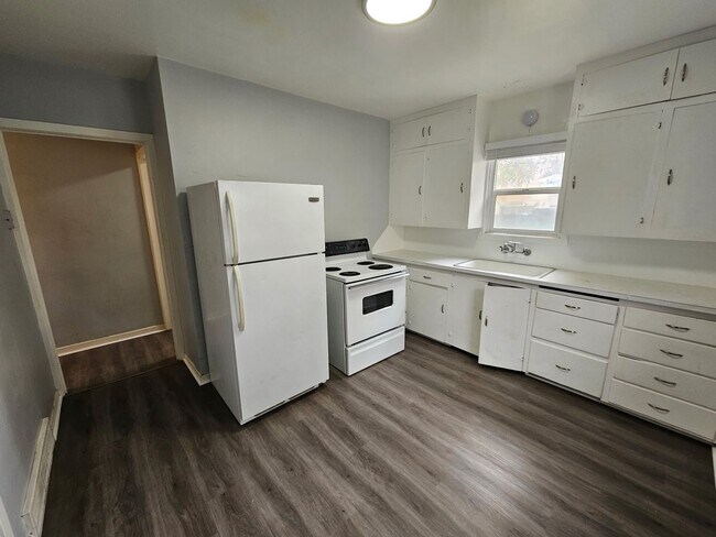 Foto del edificio - 129-137 W 200 N St