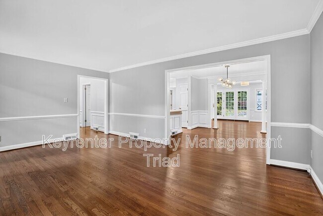 Foto del edificio - 2408 Hawthorne St