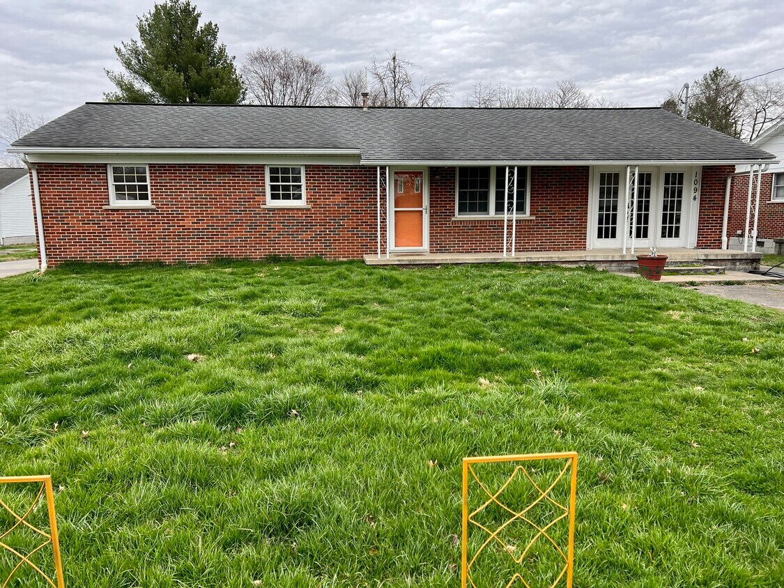 1094 Burnside St, Oak Hill, WV 25901 House Rental in Oak Hill, WV