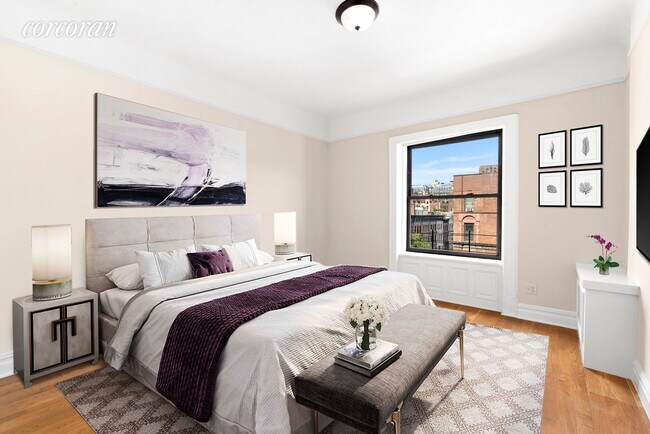 Building Photo - 57 W 75th St