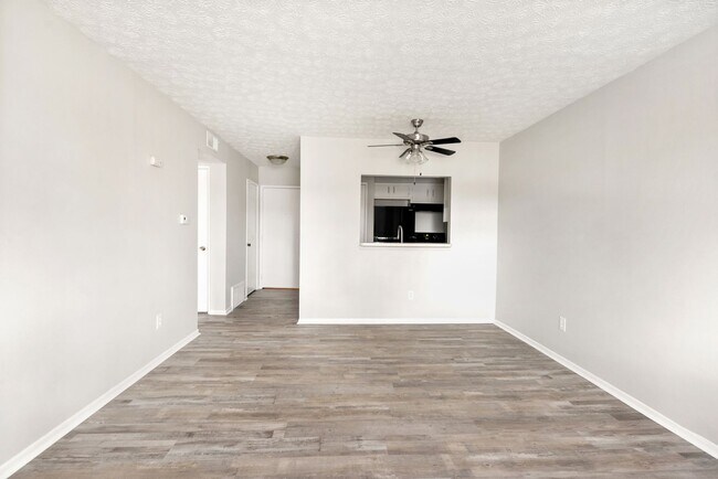 Interior Photo - Kings Highlands