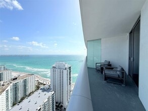 Building Photo - 4111 S Ocean Dr