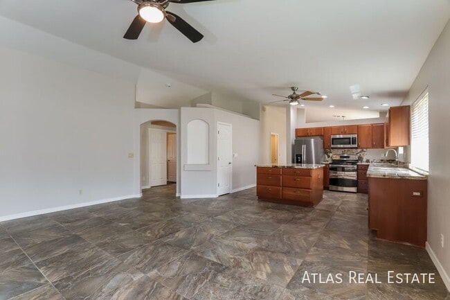 Building Photo - 2498 E Stone Stable Dr