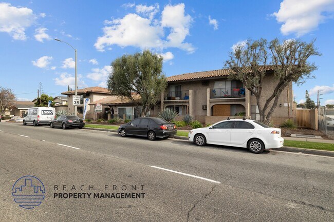 Foto del edificio - 11330 La Mirada Blvd.