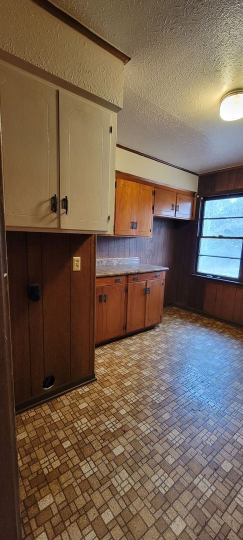 Foto del edificio - Cozy home with large living and dining area!