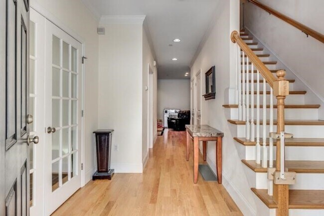 Foto del edificio - 142 Bigelow St