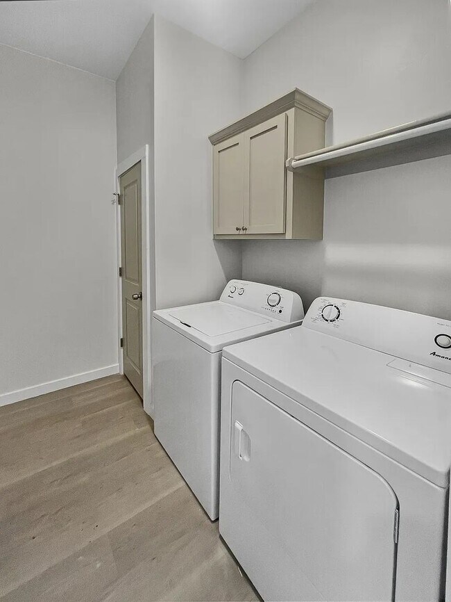 Foto del edificio - Stunning BRAND NEW 3 Bed, 2 Bath Home for ...