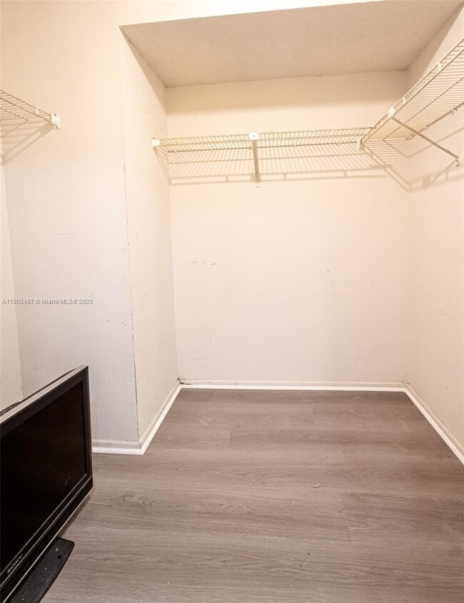 Foto del edificio - 1891 SW 81st Ave