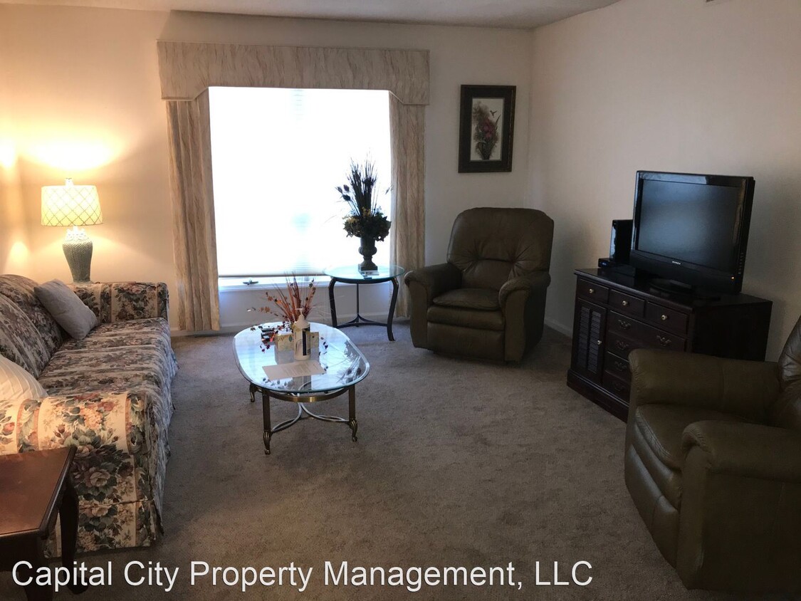 Primary Photo - 2 br, 1 bath House - 5322 Whitetail unit 9