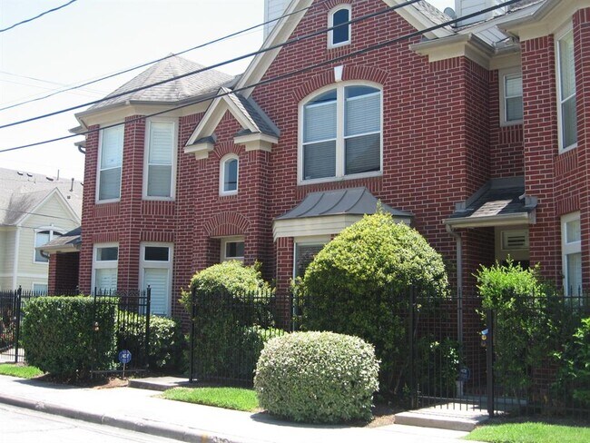 Foto del edificio - 2104 Gillette St