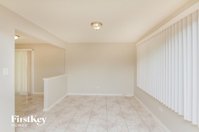 Building Photo - 7758 Sycamore Dr
