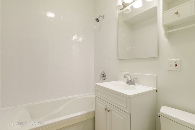 Foto del edificio - 4309 N Paulina St