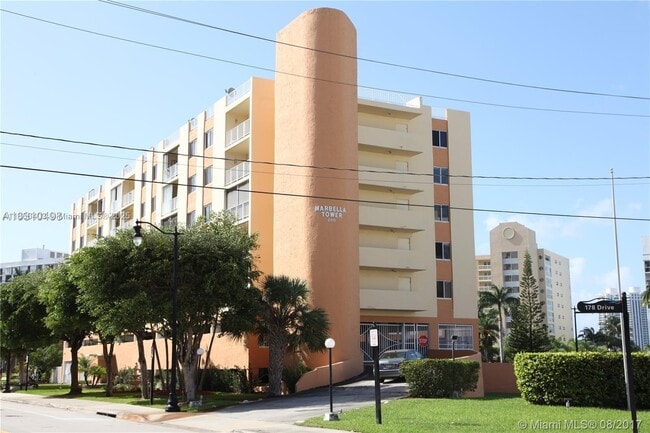 Building Photo - 200 178th Dr