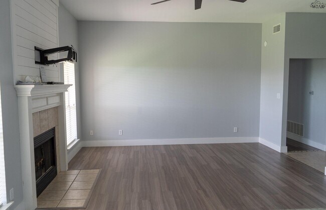 Foto del edificio - 5 Libby Ct