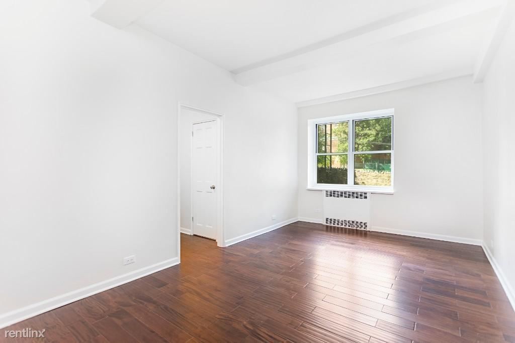Building Photo - Studio, 1 bath  - 5530 Netherland Ave