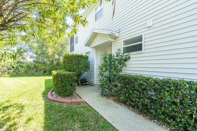 Foto del edificio - 1938 Heron Cove Dr