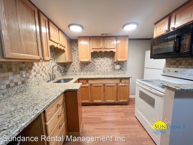 Building Photo - 1 br, 1 bath House - 225 Wright Parkway #4