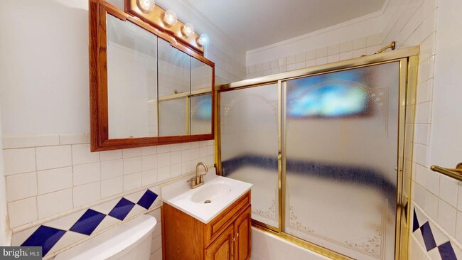 Foto del edificio - 6511 Enfield Dr