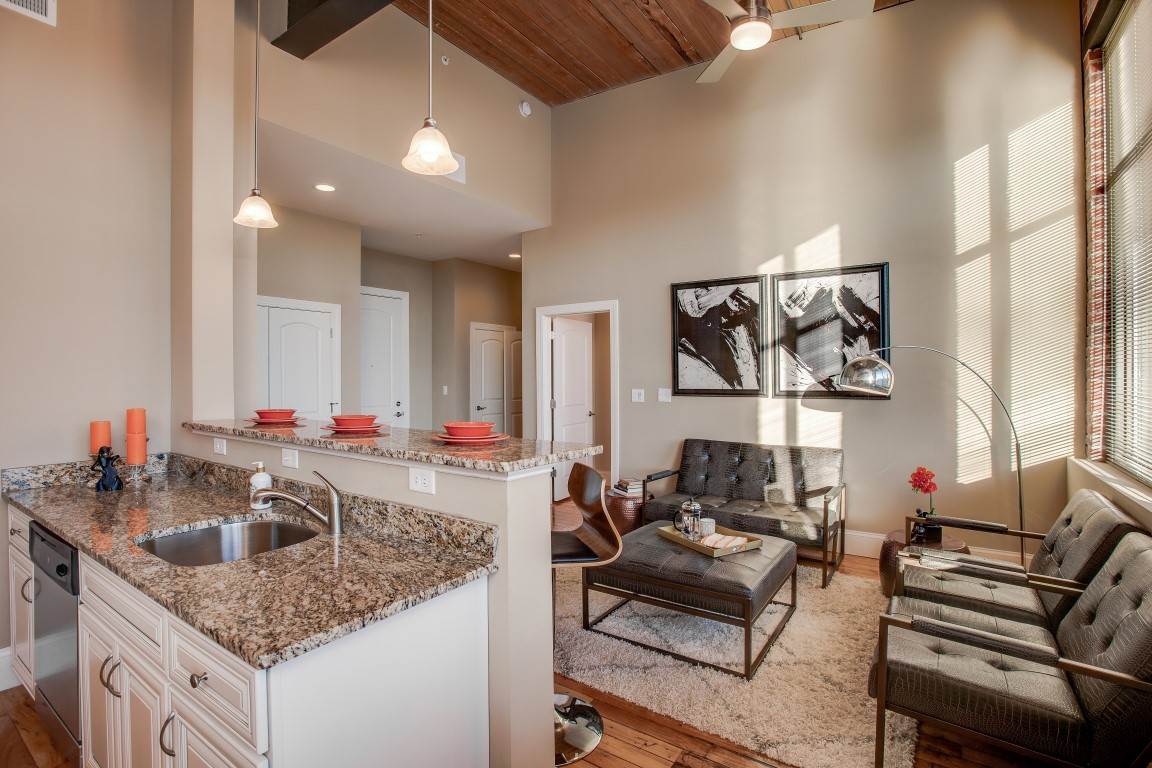 Foto principal - 216 West St