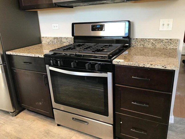 Foto del edificio - 2372 Crescent Ln S